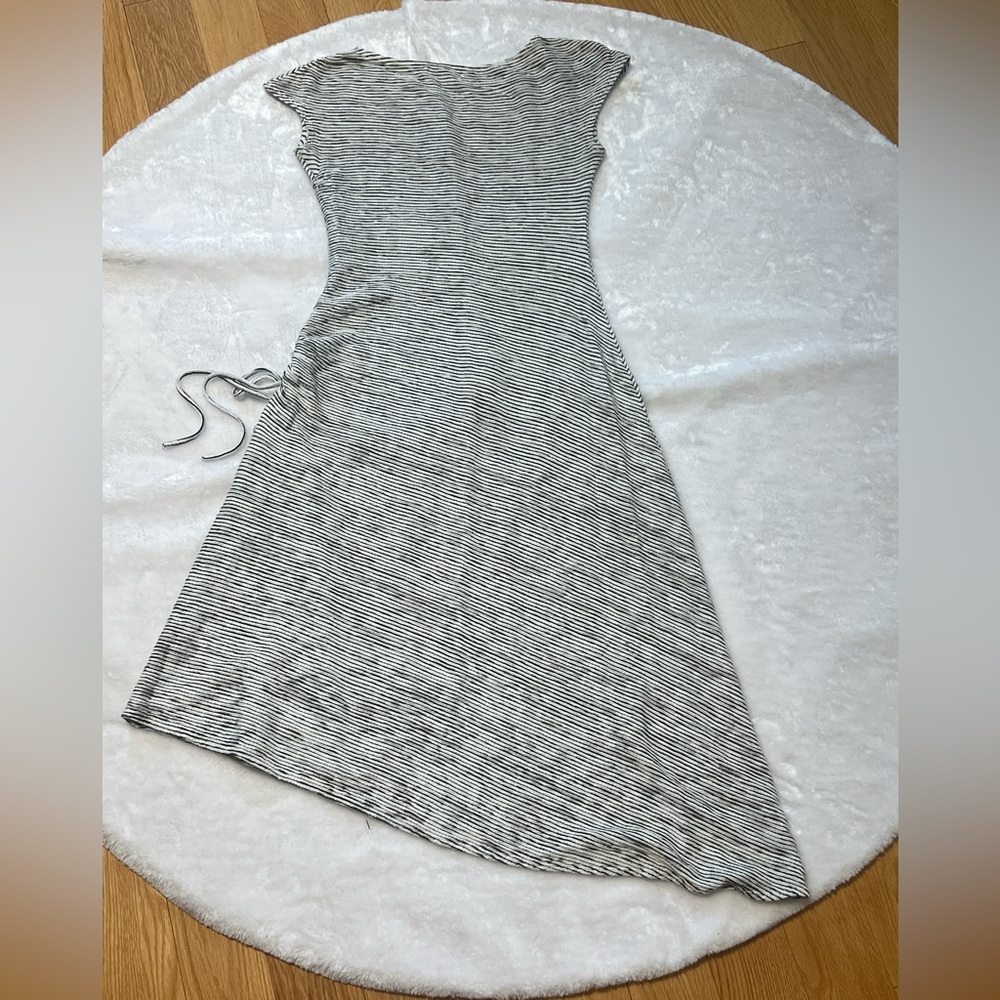 Max Studio Size XS Asymmetrical Hem Sleeveless Dress. Drawstring gather on left - Picture 5 of 7